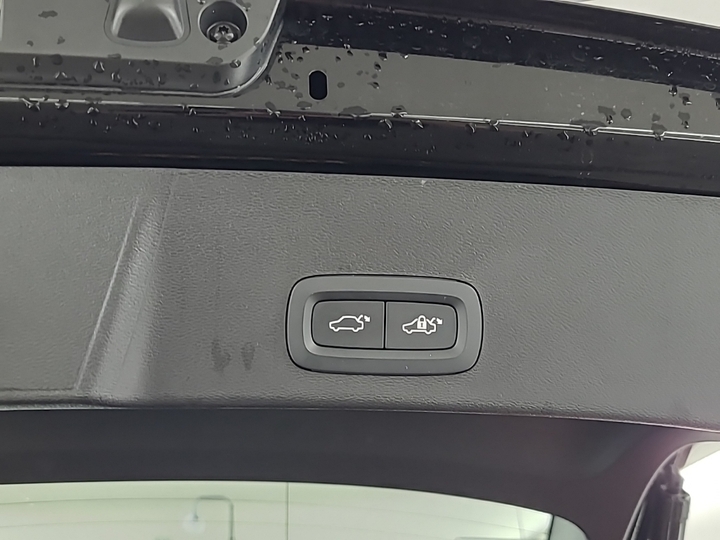 Foto 14 van Volvo XC40 Recharge