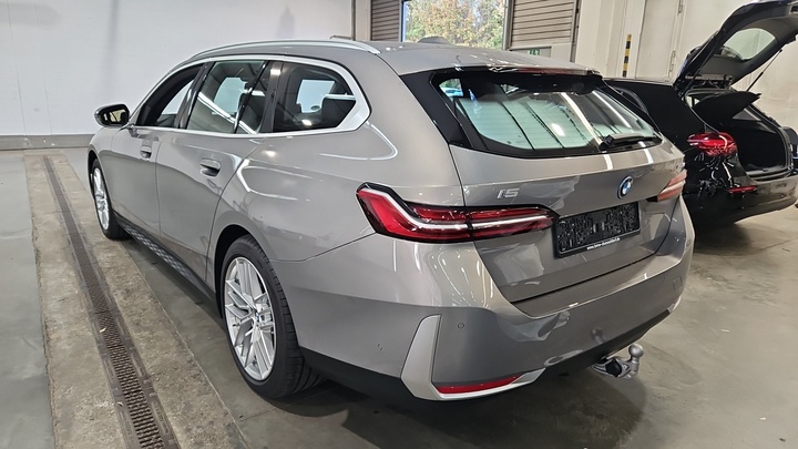 Foto 4 van BMW i5