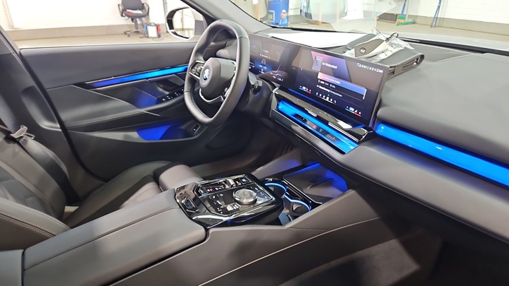 Foto 8 van BMW i5