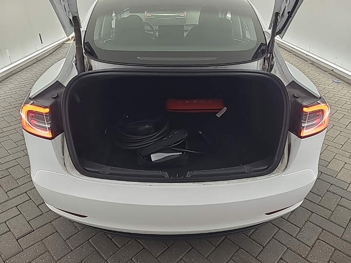 Foto 5 van Tesla Model 3