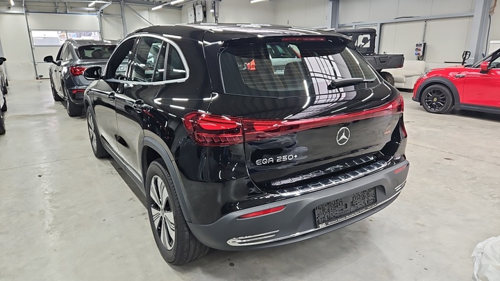 Foto 4 van Mercedes EQA