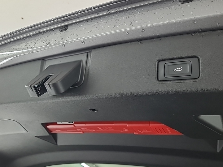 Foto 15 van Audi Q4 e-tron