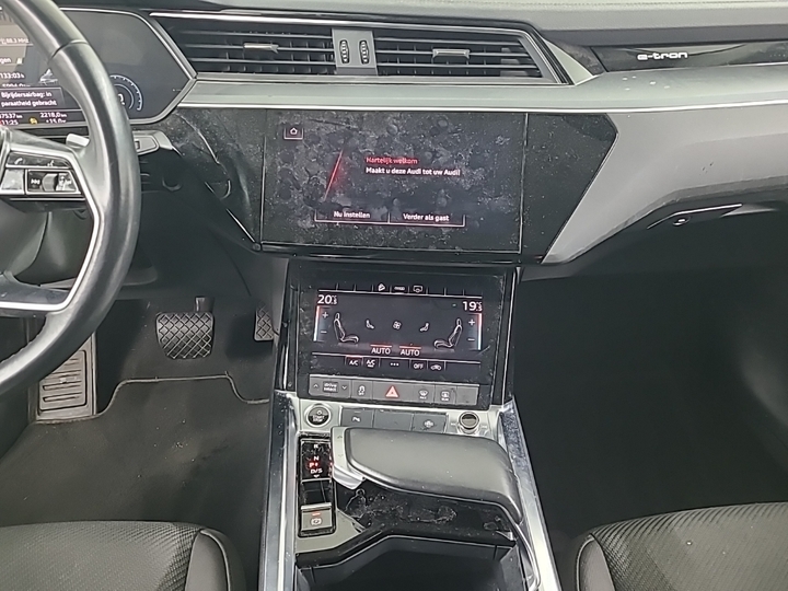 Foto 10 van Audi e-tron sportback