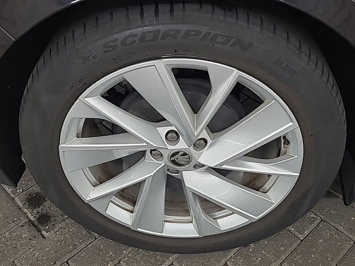 Foto 17 van Skoda Enyaq