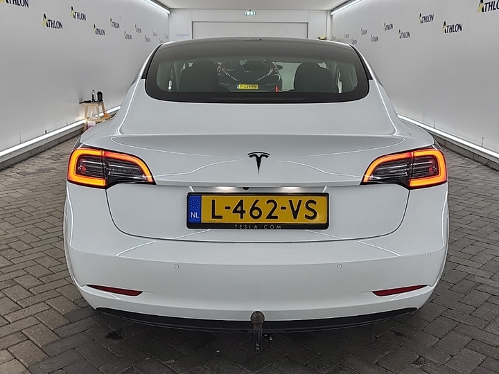 Foto 17 van Tesla Model 3