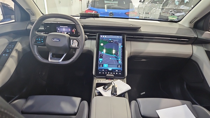 Foto 7 van Ford Explorer EV