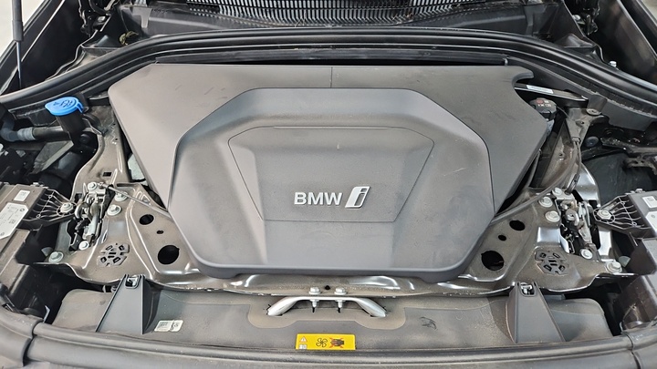Foto 11 van BMW ix1
