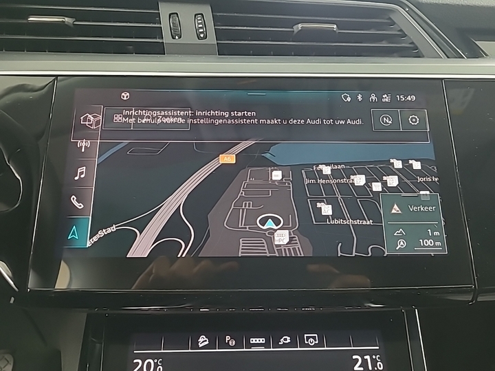 Photo 11 of Audi e-tron
