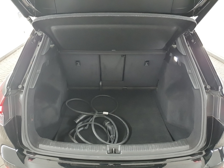 Photo 6 of Audi Q4 e-tron
