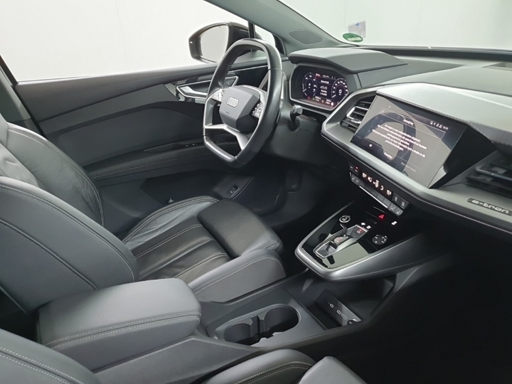 Photo 7 of Audi Q4 e-tron