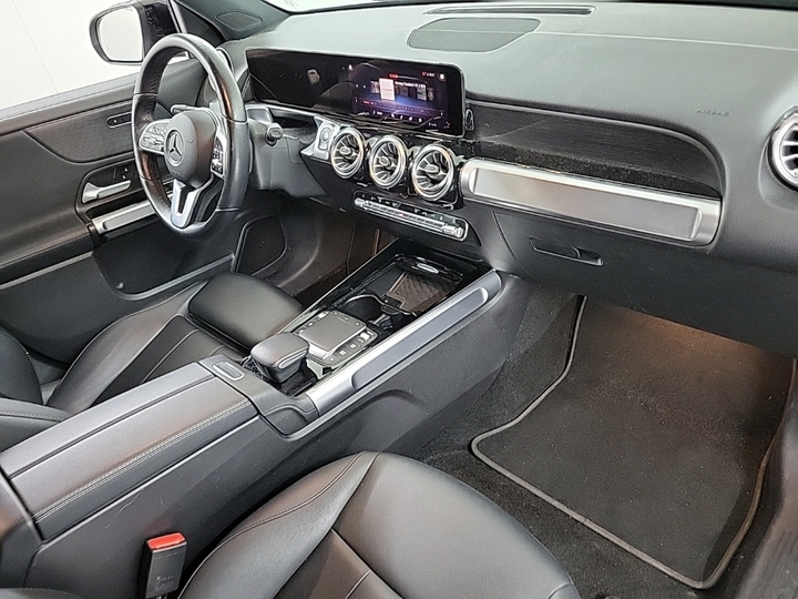 Foto 5 van Mercedes EQB