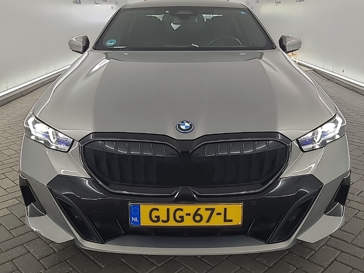 Foto 15 van BMW i5