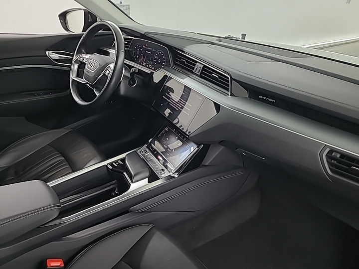 Foto 6 van Audi e-tron