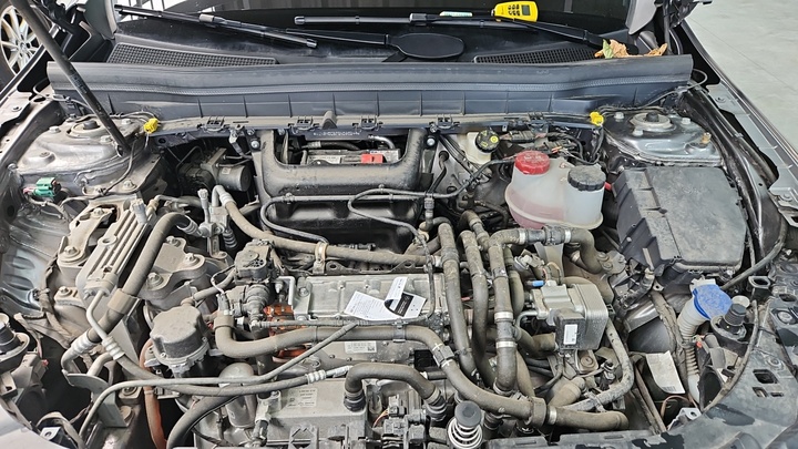 Photo 12 of Mercedes EQB