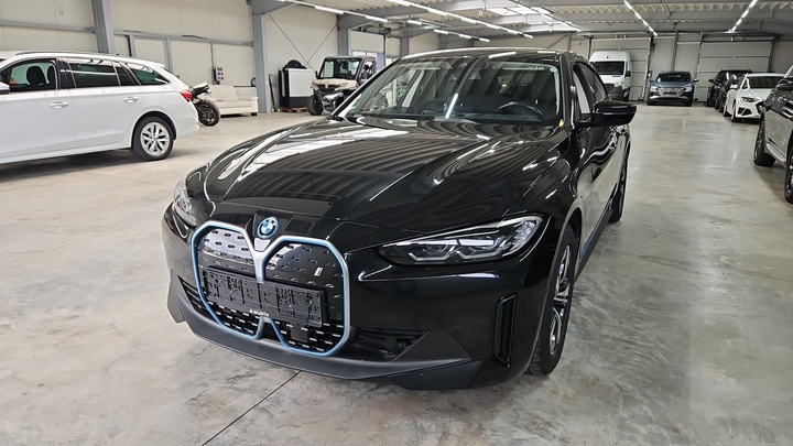 Foto 2 van BMW i4