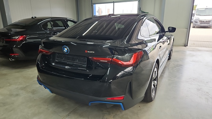 Foto 5 van BMW i4