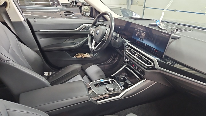 Foto 8 van BMW i4