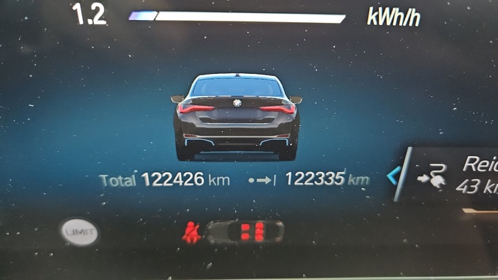 Foto 10 van BMW i4