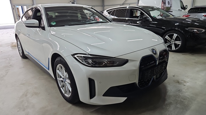 Foto 3 van BMW i4