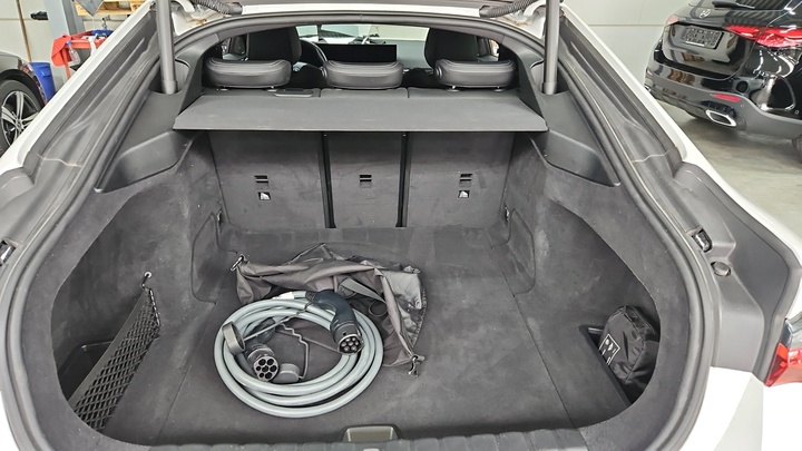 Foto 8 van BMW i4
