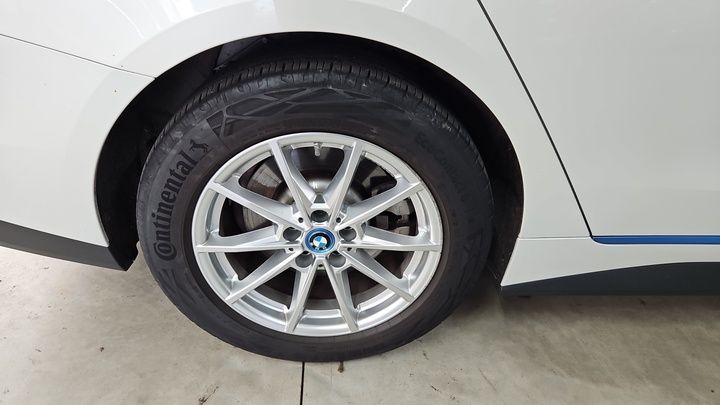 Foto 10 van BMW i4