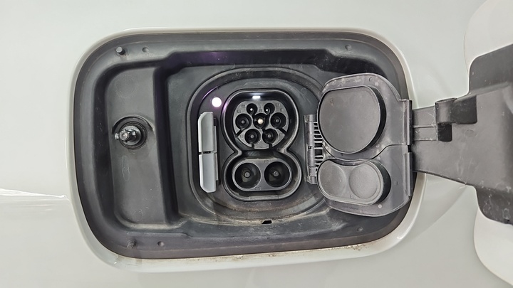 Foto 14 van BMW i4