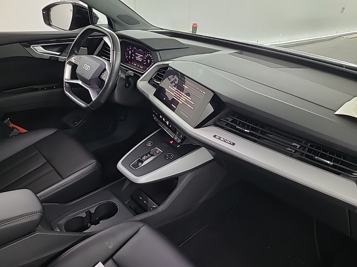 Foto 7 van Audi Q4 e-tron