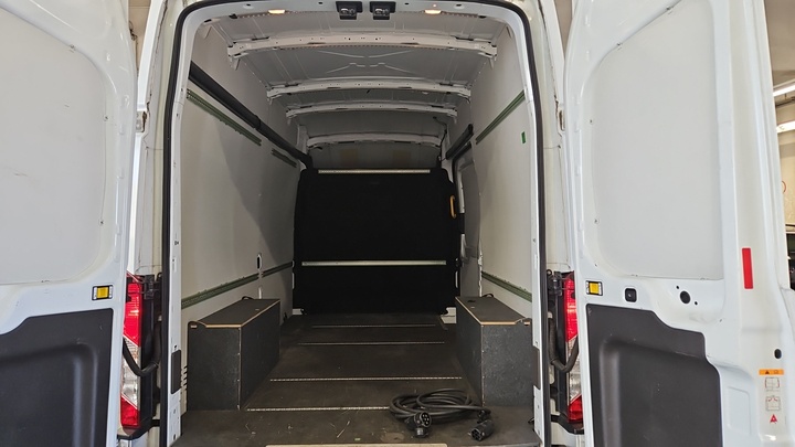 Foto 9 van Ford E-transit