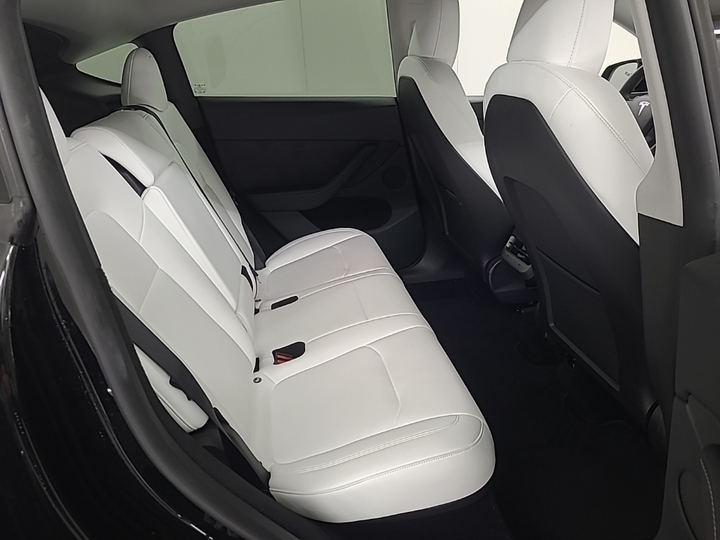 Foto 7 van Tesla Model Y