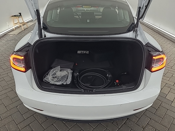 Foto 6 van Tesla Model 3