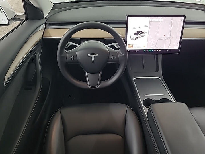 Foto 9 van Tesla Model 3
