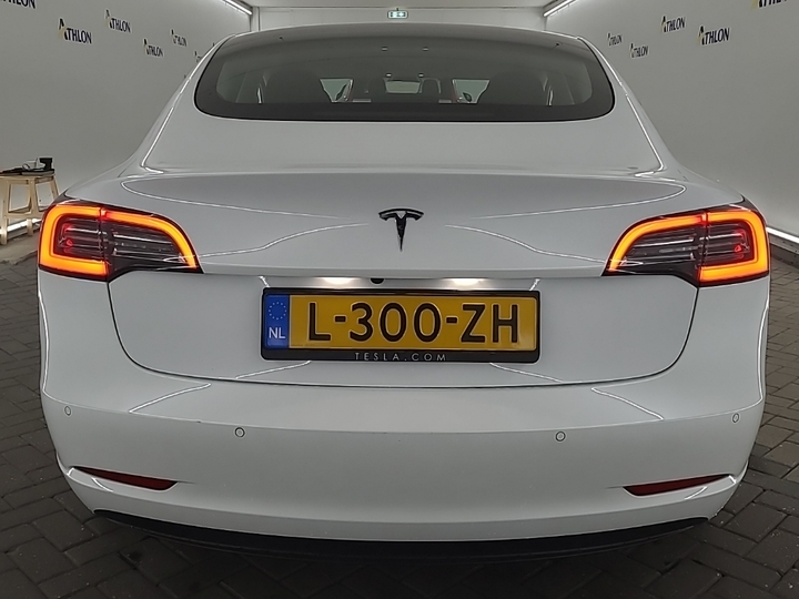 Foto 16 van Tesla Model 3