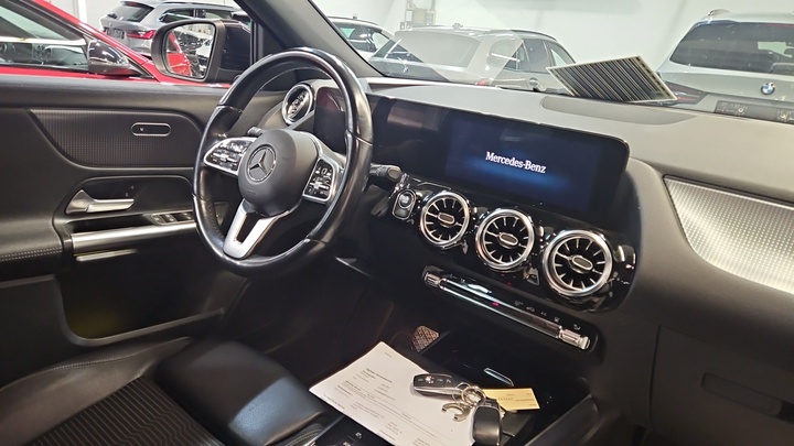Foto 7 van Mercedes EQA