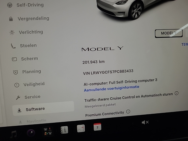 Foto 10 van Tesla Model Y