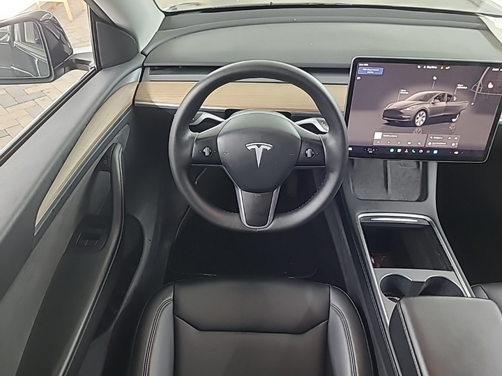 Foto 4 van Tesla Model Y