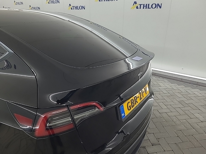 Foto 18 van Tesla Model Y