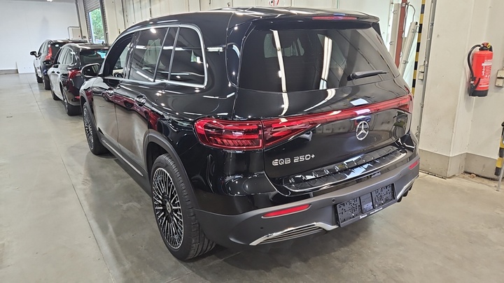 Foto 4 van Mercedes EQB