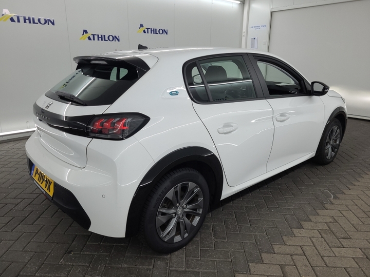 Foto 4 van Peugeot E-208