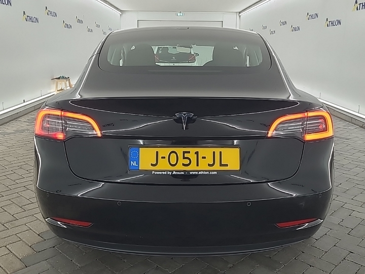 Foto 16 van Tesla Model 3