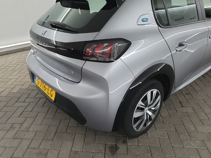 Foto 18 van Peugeot E-208