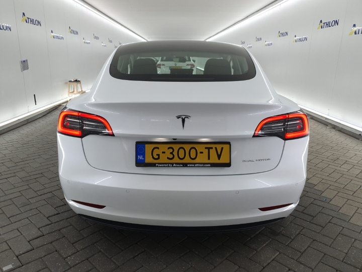 Foto 16 van Tesla Model 3