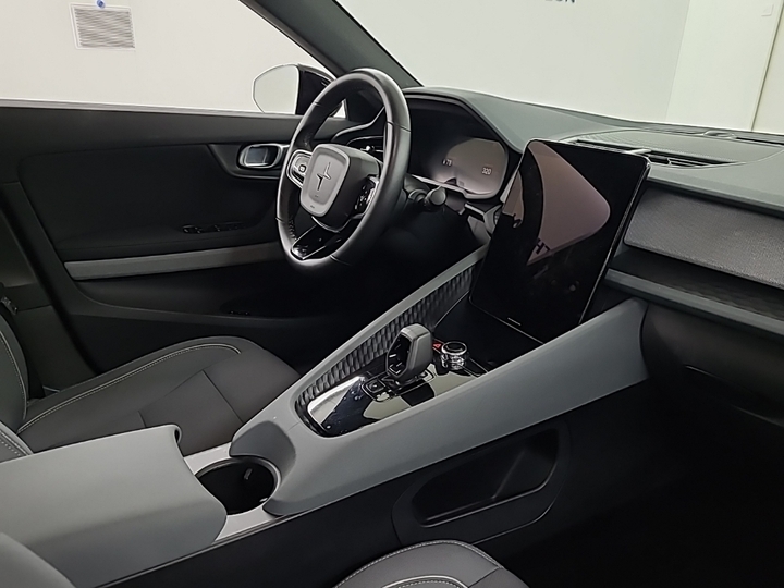 Foto 7 van Polestar 2
