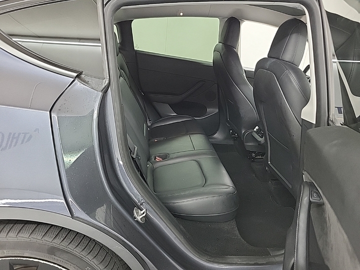 Foto 6 van Tesla Model Y