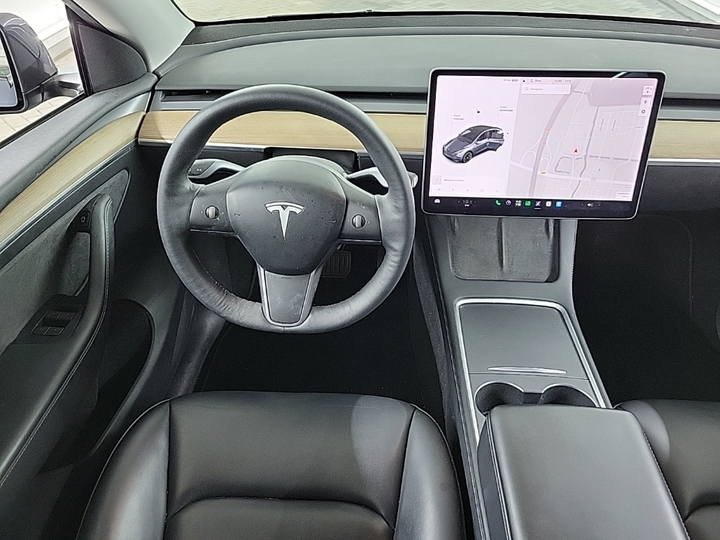 Foto 7 van Tesla Model Y