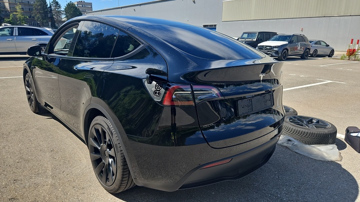 Foto 4 van Tesla Model Y
