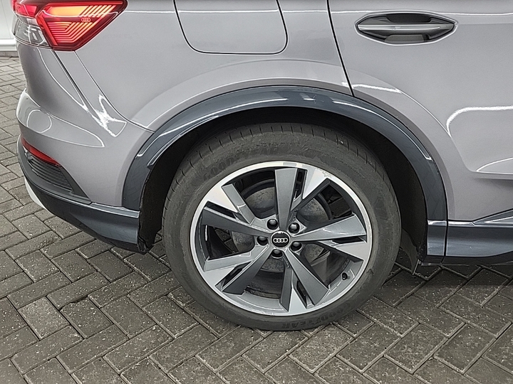 Foto 16 van Audi Q4 e-tron