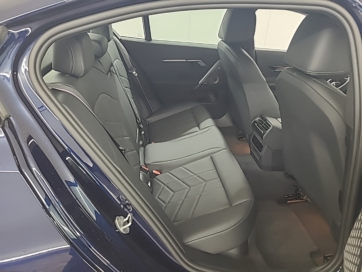 Foto 8 van BMW i5