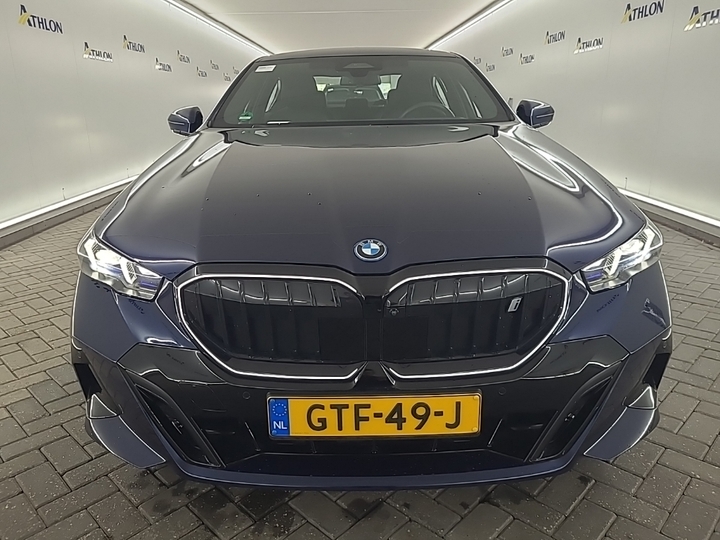 Foto 16 van BMW i5