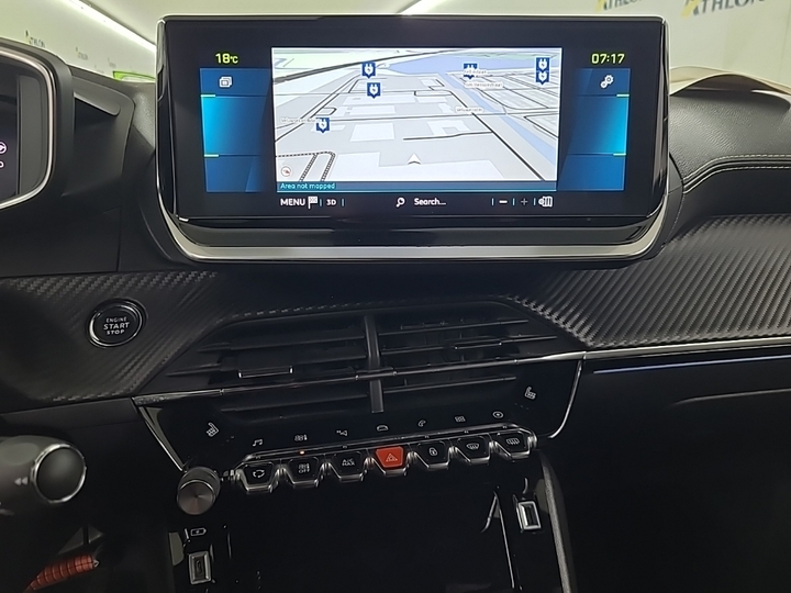 Photo 11 of Peugeot E-2008