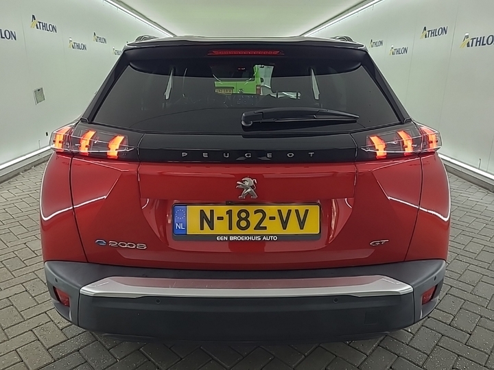 Photo 17 of Peugeot E-2008